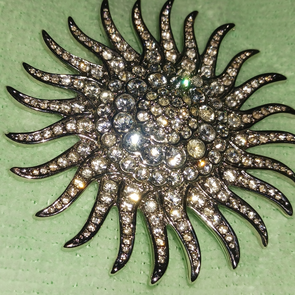 Radiant Sunburst Jbk Brooch 125$